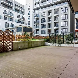 https://rent-like-home-walonska-15.hotelswroclaw.com