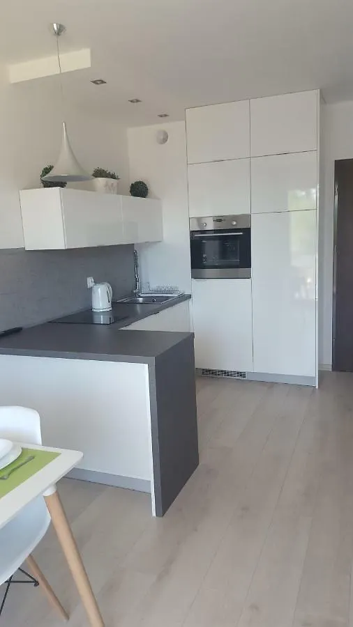 Grey & White Pogodne Apartment Kolobrzeg