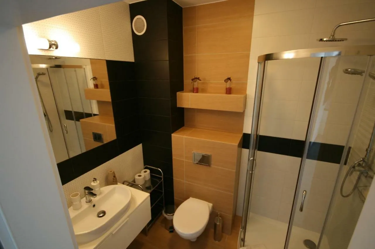 Grey & White Pogodne Apartment Kolobrzeg